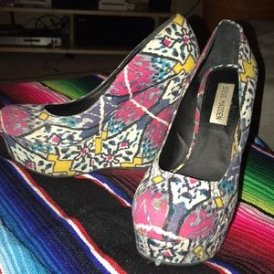 Steve Madden Printed Wedge